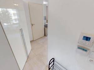 T2 climatisé avec balcon, garage et wifi - proche mer et gare - FR-1-196-371