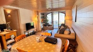 Appartements Charmant appartement avec jardin et magnifique vue : Appartement