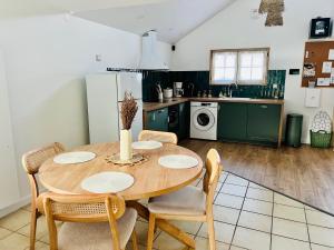 Chalets Charmant chalet en bord de Seine : photos des chambres
