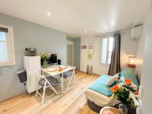Appartements Studio climatise dans le centre-ville de Sanary : photos des chambres