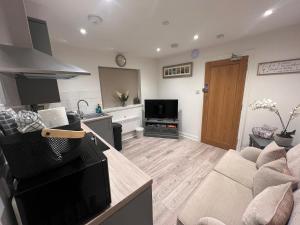 Apartment 2 The Baileys Cwm Sleeps 2