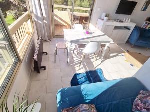 T2 avec Piscine et Tennis - Parking - 250 m de la plage - FR-1-316-288