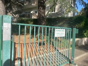 Appartements City & cosy, LYON CHARCOT- WIFI - LAVE LINGE - BALCON - PARKING : photos des chambres