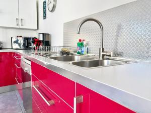 Appartements Villa Mahana - Jardin, Centre-Ville, 8 personnes, 3 chambres, Parking, Clim : photos des chambres