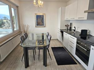 Belinda by Fewotessin