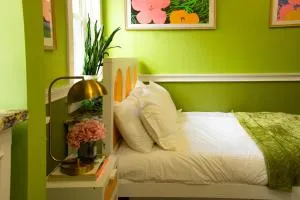 Chateau Connellsville Botanical Haven Suite - Scottdale