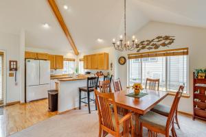 Hot Tub at Townhome on 8th Green in Redmond