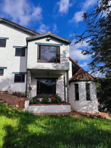 House life- La Calera