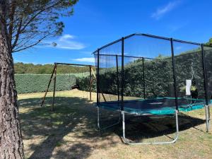 Villas Provencal Villa with Heated Pool near Lourmarin : photos des chambres