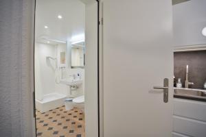 Cozy City Center, 4 bedroom- 120sq, 5min walk to Main Station