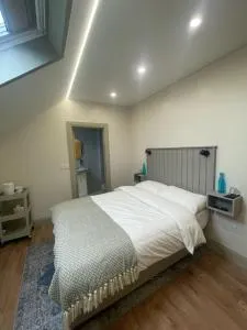 Gills Courtyard Accommodation - Boyhollagh