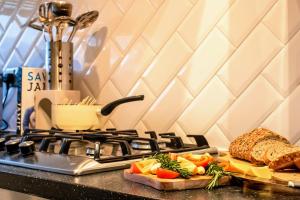 2 bed flat, City views, suitable for Long stays