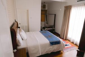 Petronella Luxury Penthouse marina court