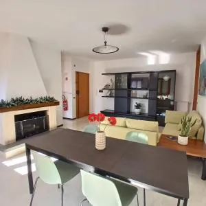 Attico 14 - أغنون