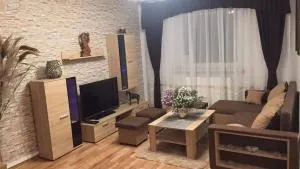 Książkowa 7E by Homeprime - Sadowa