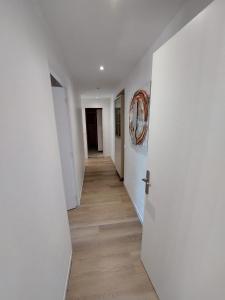 Cannes centre avec parking et jardin