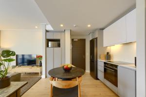 7 on Bantry Luxury Residence 305