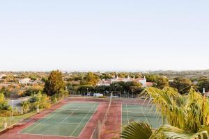 Sea-Stretch viewing SuperKing flat by BentoBox