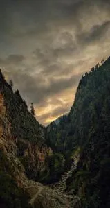 Hotel Dream Valley Kasol #Near Mall Road #River View #Parking #Gaming Zone #Open Terrace #Restaurant - Kasol