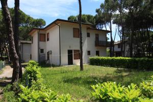 Jolly family apartments