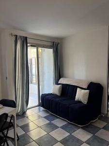 Appartement T2 à 50 m de la plage, proche des commodités