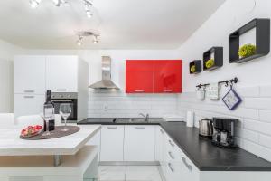 Funcic Apartments 2 app