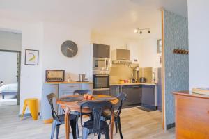 Le Cinq, Appartement de charme Place Saint Pierre Saumur