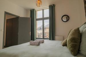 Le Cinq, Appartement de charme Place Saint Pierre Saumur