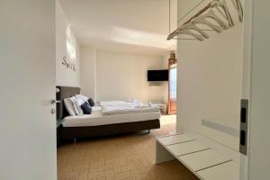 Lake Loft Colonno - Happy Rentals