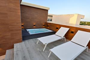 404 y 504 Luxurious PH with Jacuzzi near the Beach
