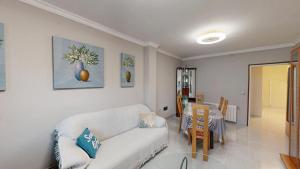 Appartement , proche centre ville commerce plage