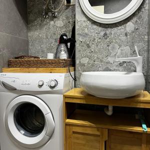 Bllok Area Apartment