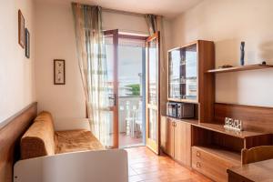 Coastal comfort in Lido del Sole with sea view