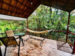 Rio celeste Garza del Sol Glamping Bromelia