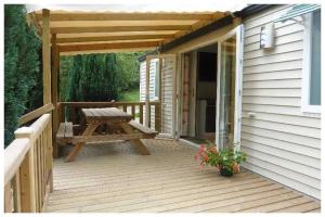 Campings Camping 3 etoiles - Piscine - ccbaddh : photos des chambres