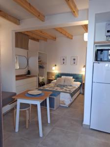 LILIUM HOUSE PALEKASTRO