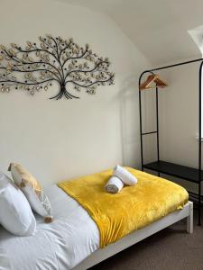 Southampton Hospital Lodge - 3 bed house, driveway parking, high speed wifi