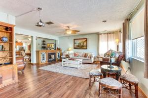 Pet Friendly Home on Lake w Dock, Firepit & More!