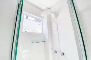 Apto aconchegante 2 quartos sendo 1 suíte - 0320