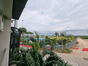 Laguna Beach resort 3 standard room with park and lake view