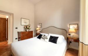 Superior One-Bedroom Apartment