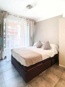 F3 4 pers 15 min Palace Cannes