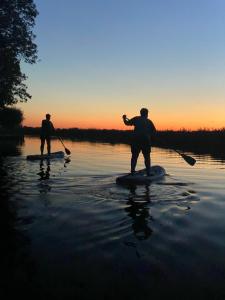 Casa Caro, holiday home in Friesland next to water