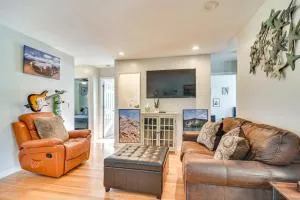 Pet-Friendly Home with Pool and BBQ in Largo - Walsingham