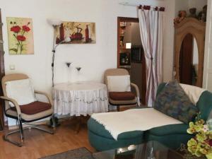 Apartment in Neusäß with Barbecue and Wifi