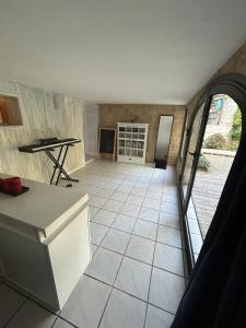 Maisons de vacances Charmant t2 dans une belle villa piscine : photos des chambres