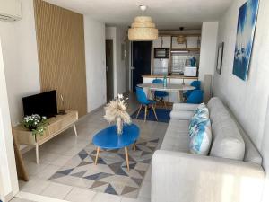 Beautiful P2 center, harbor and sea view