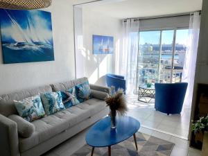 Beautiful P2 center, harbor and sea view