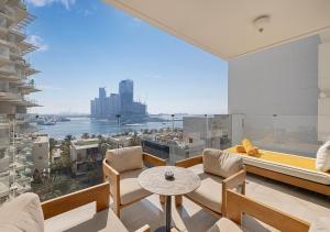 Daniels Sea View 2BR at Five Palm Jumeirah
