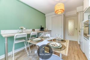 Appartements Le Balzac - T2 Cosy proche centre ville - Stationnement gratuit : photos des chambres